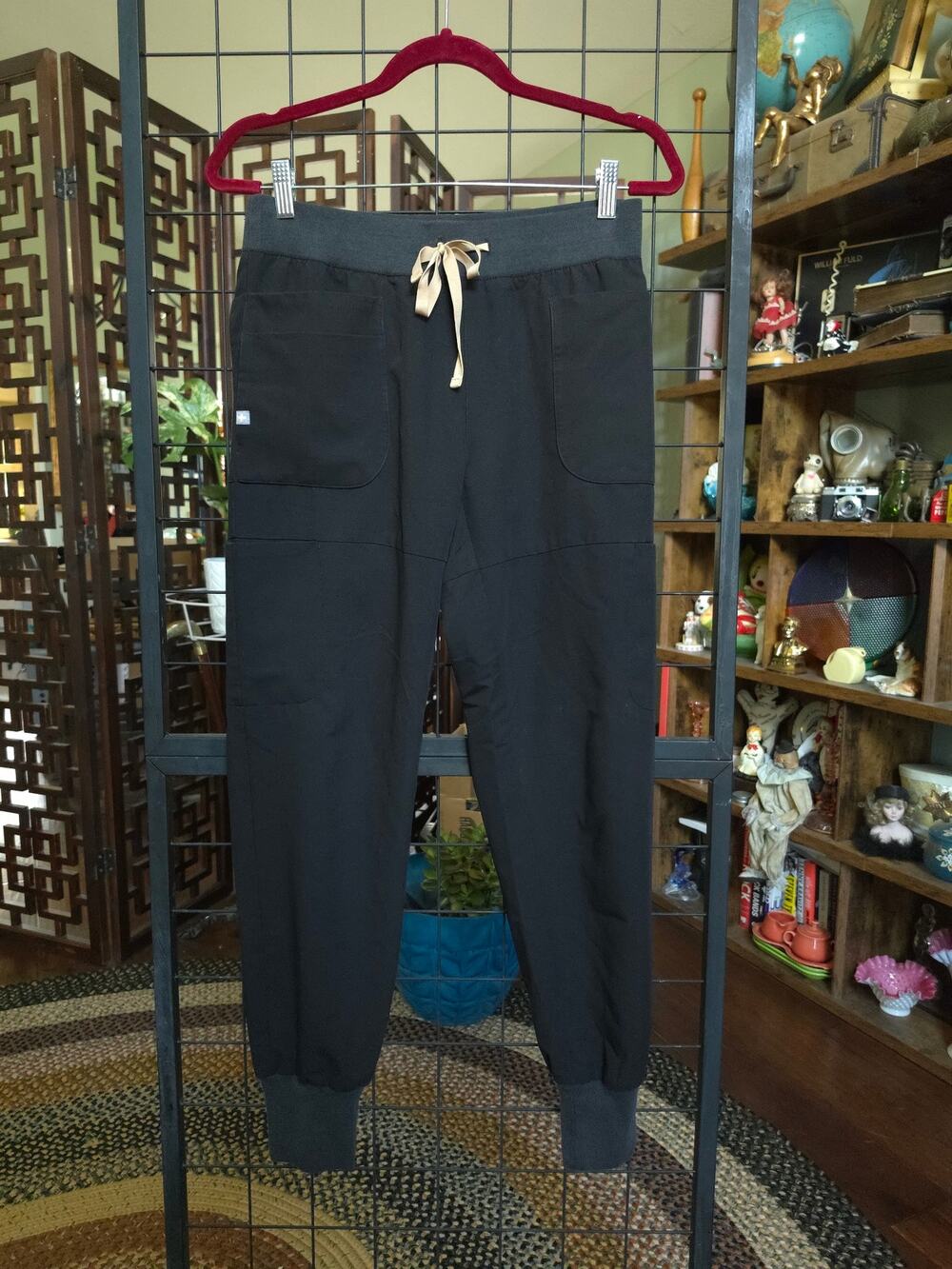FIGS Black Zamora Jogger Scrub Pants with Tan Drawstring (Size XS)